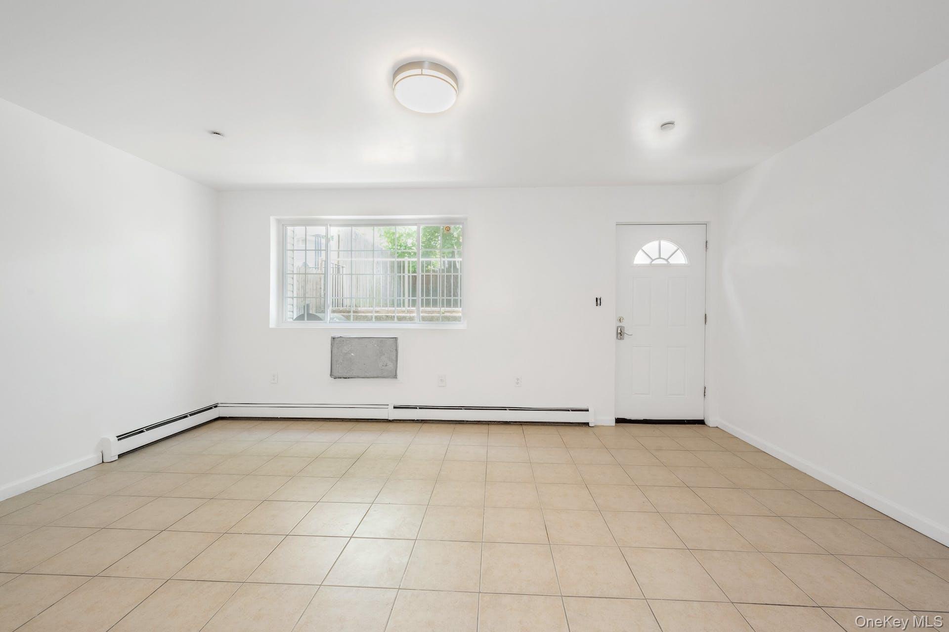 #3 photo, 3313 Rombouts Avenue, Bronx , NY 10475