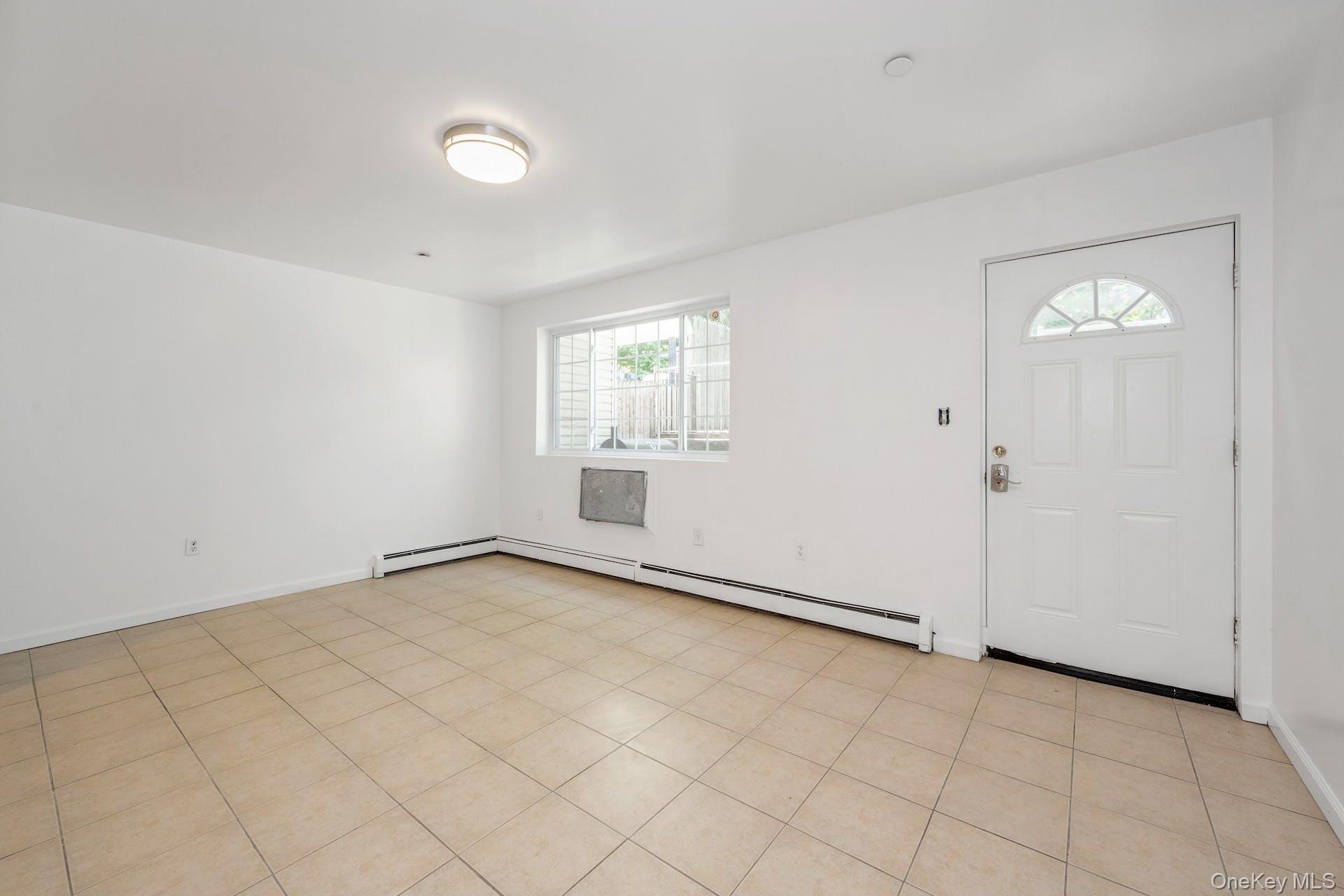 #7 photo, 3313 Rombouts Avenue, Bronx , NY 10475