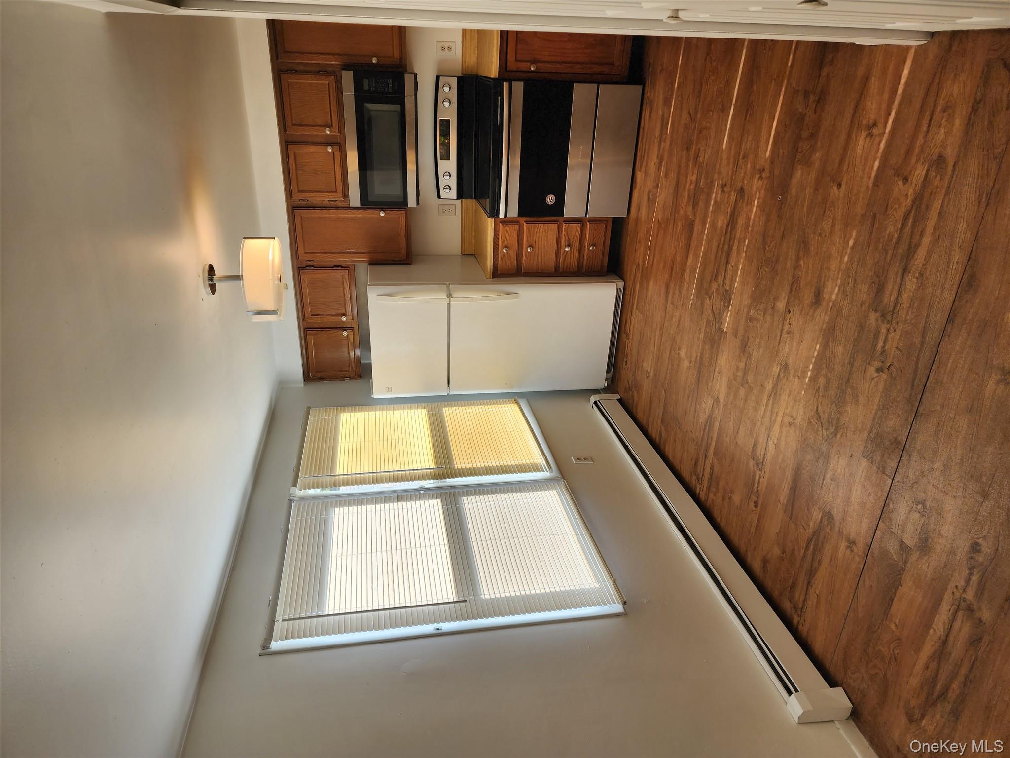 #6 photo, 3 Harbor Hill Court, Beacon , NY 12508