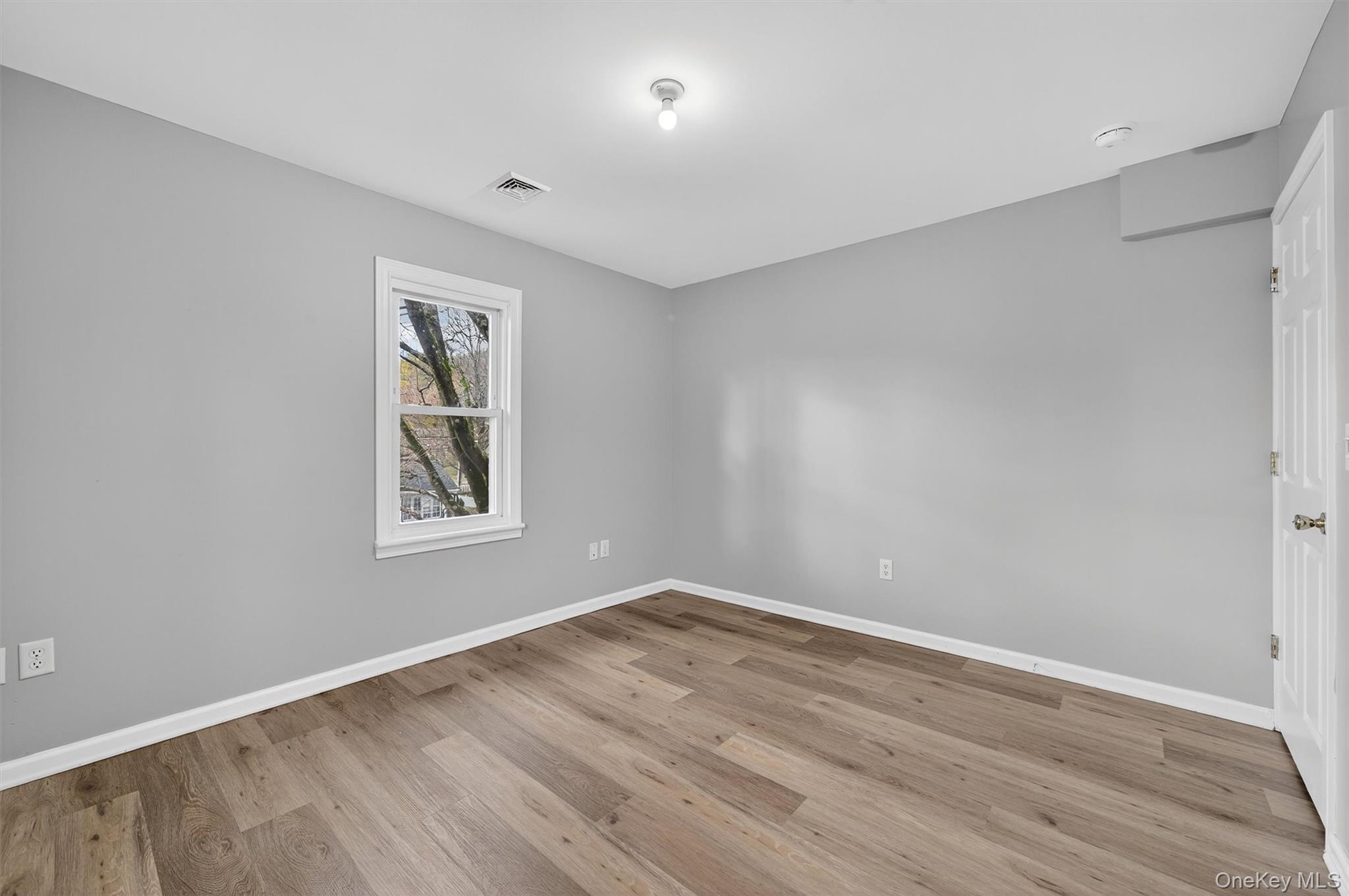 #11 photo, 4 Lark Street, Washingtonville , NY 10992