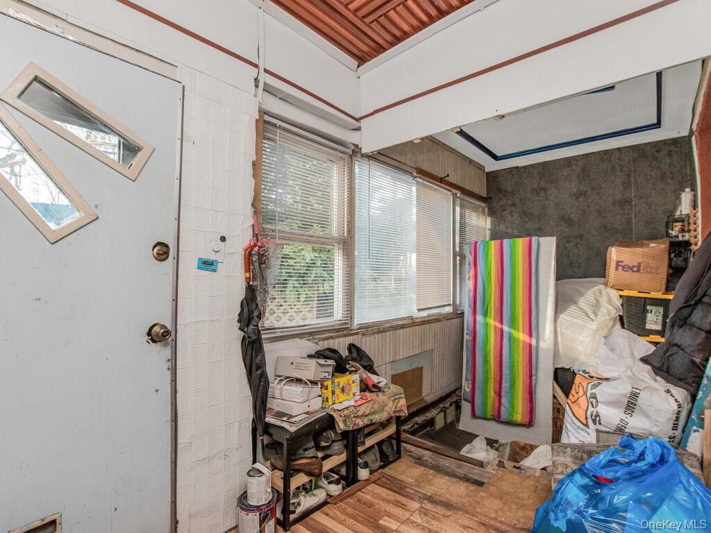 #8 photo, 3720 Dyre Avenue, Bronx , NY 10466