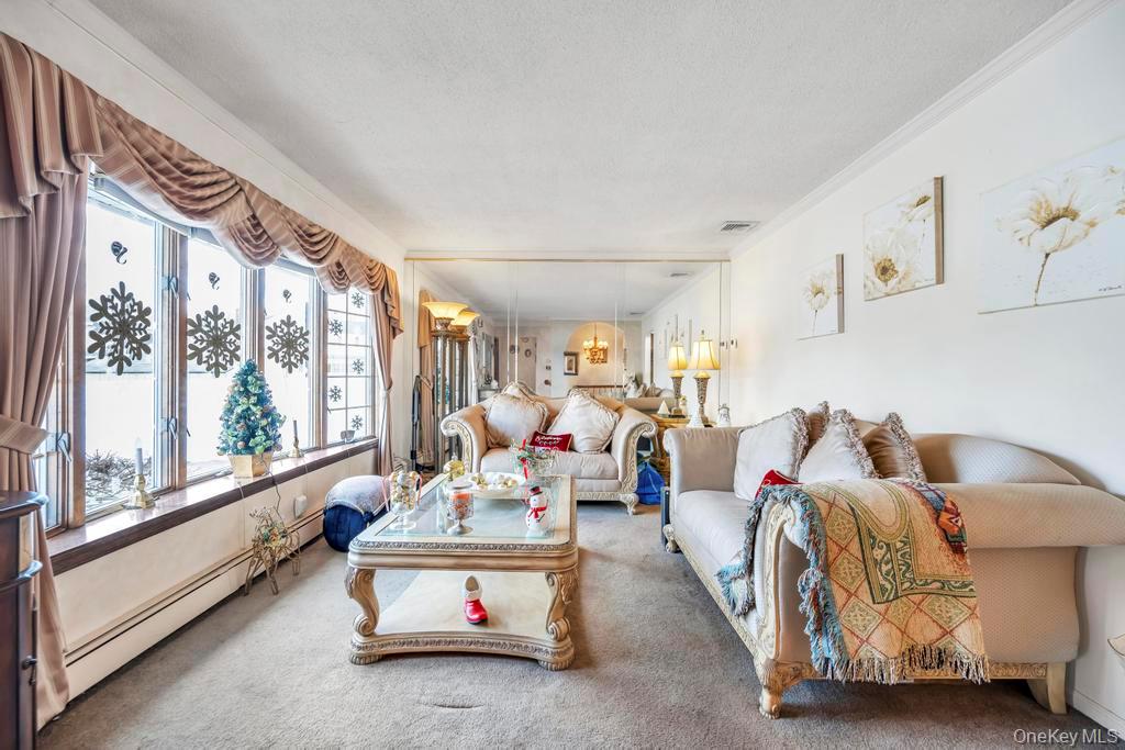 #10 photo, 60 Essex Road, Bethpage , NY 11714