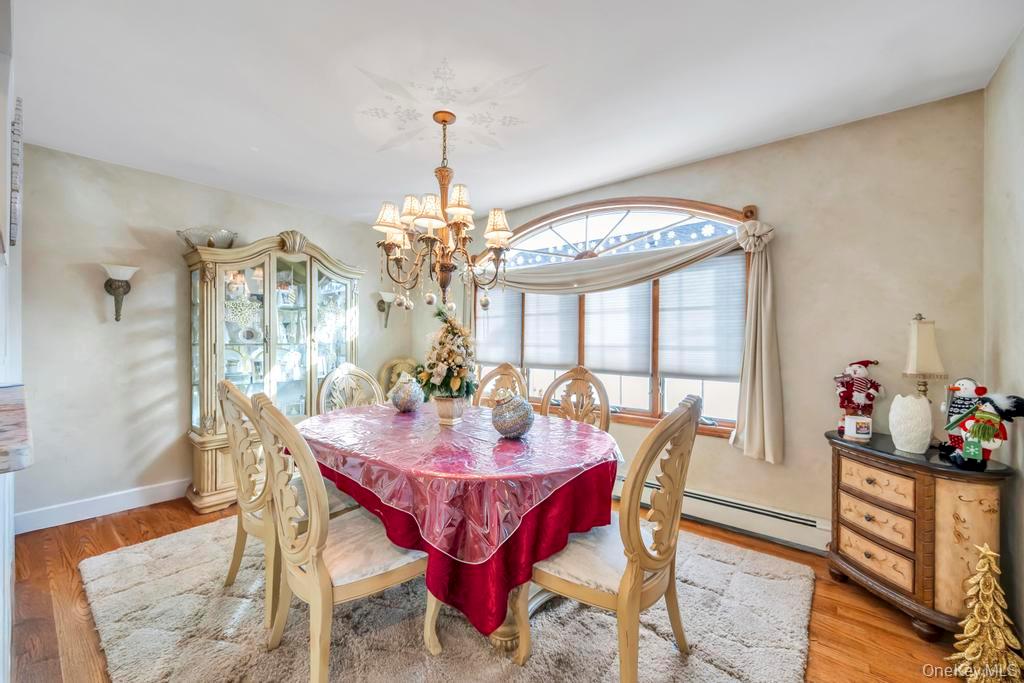 #5 photo, 60 Essex Road, Bethpage , NY 11714