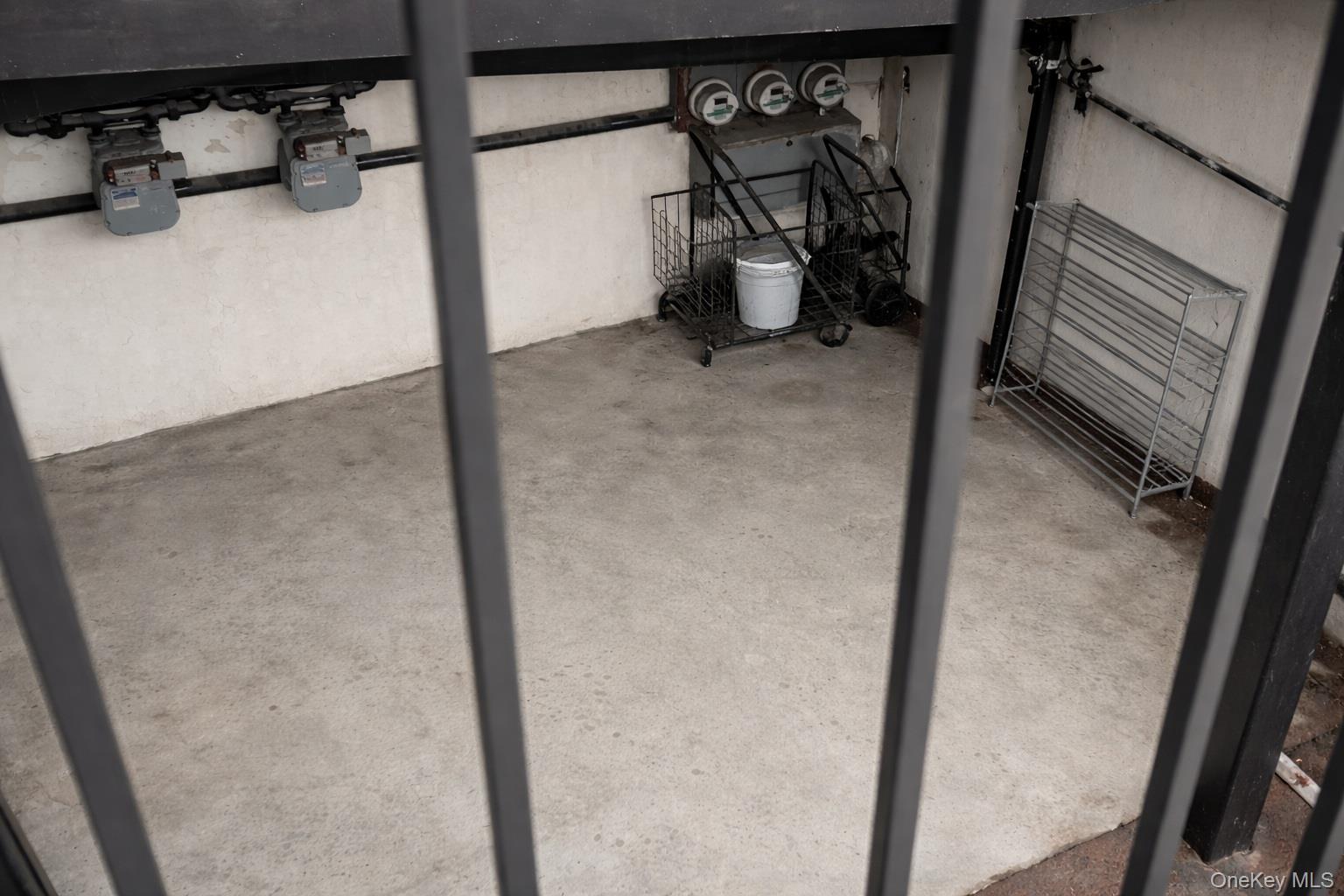 #6 photo, 4234 162 Street, फ्लशिंग Flushing , NY 11358