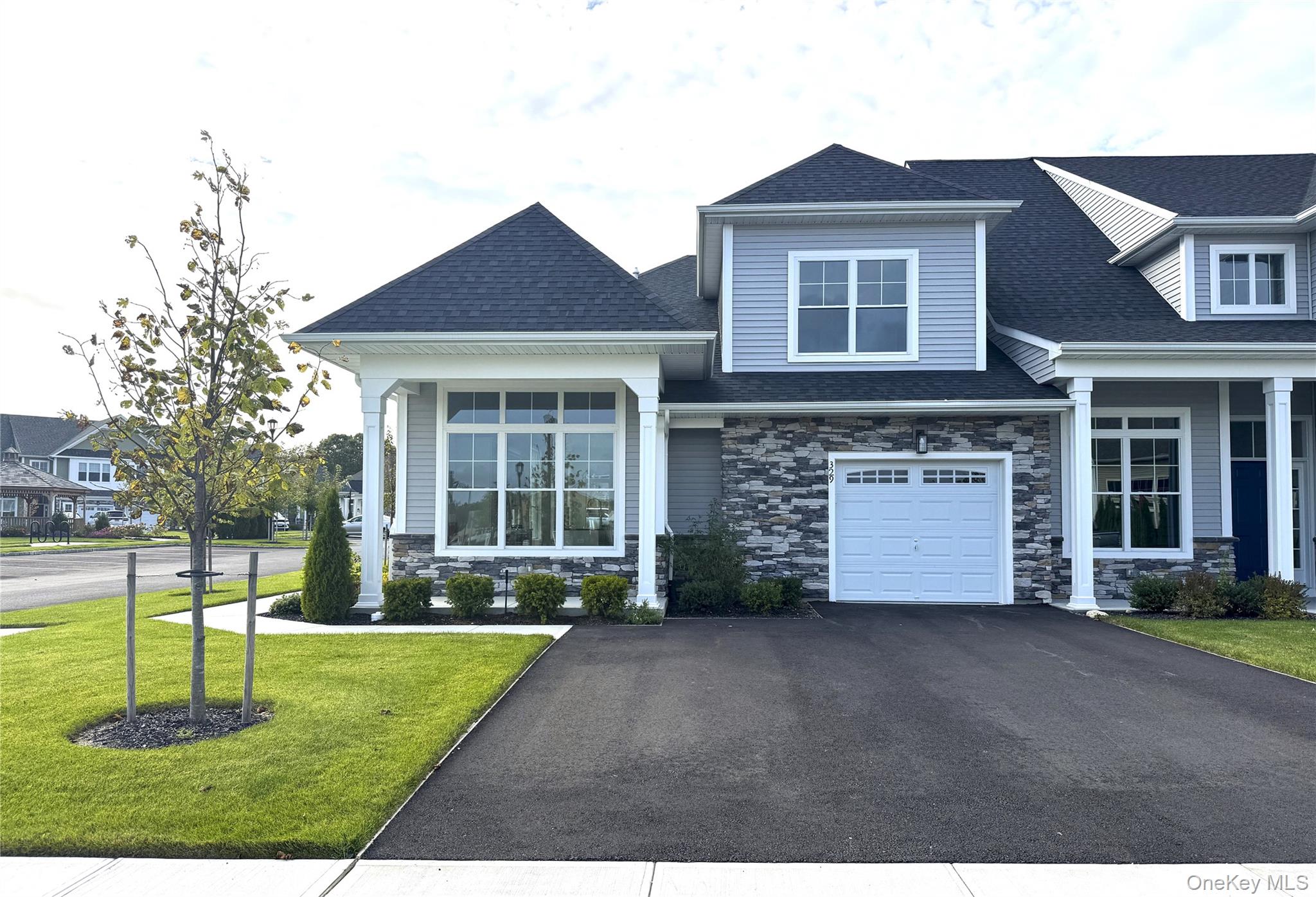 #1 photo, 329 Silver Timber Drive, سوفولك Yaphank , NY 11980