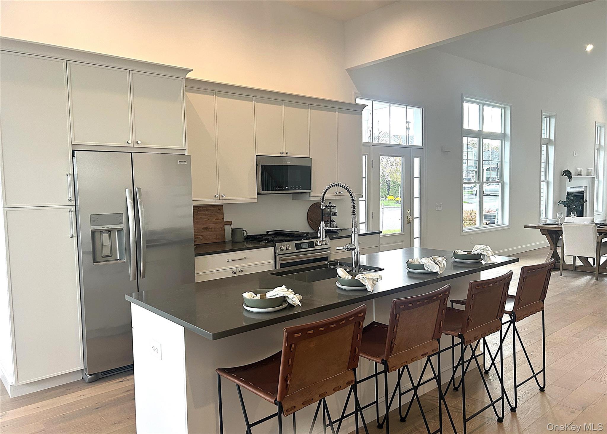 #3 photo, 329 Silver Timber Drive, سوفولك Yaphank , NY 11980