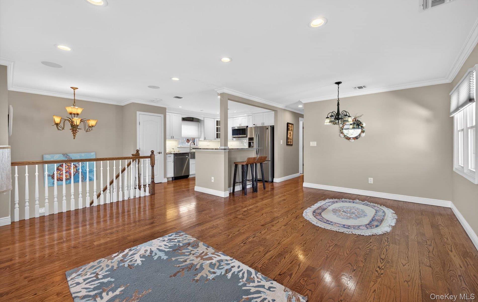 #15 photo, 306 Bayville Avenue, Bayville , NY 11709