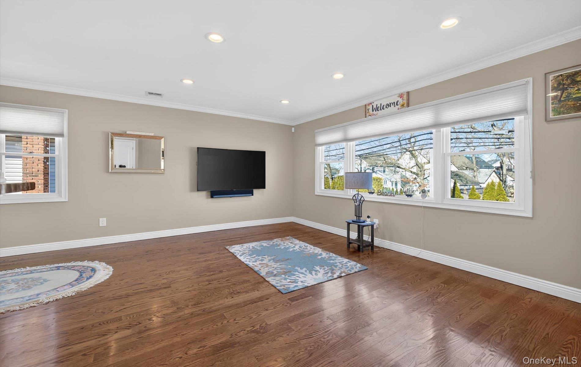 #16 photo, 306 Bayville Avenue, Bayville , NY 11709