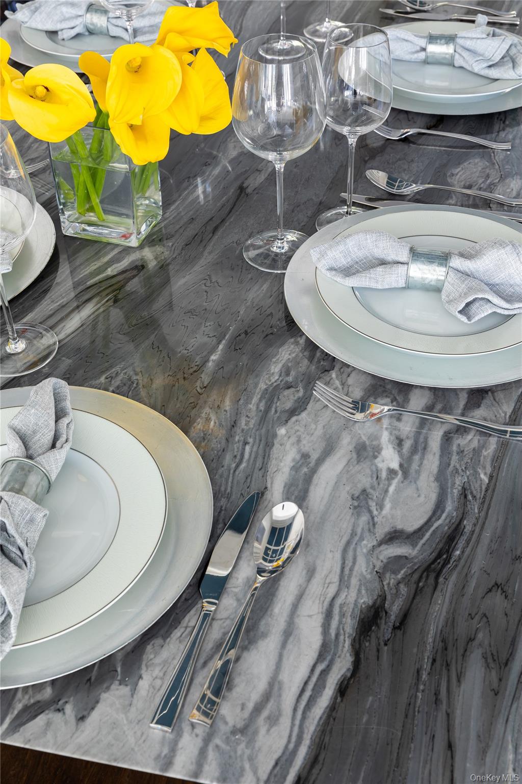 #8 photo, 172 5th Street, מחוז סאפוק Greenport , NY 11944