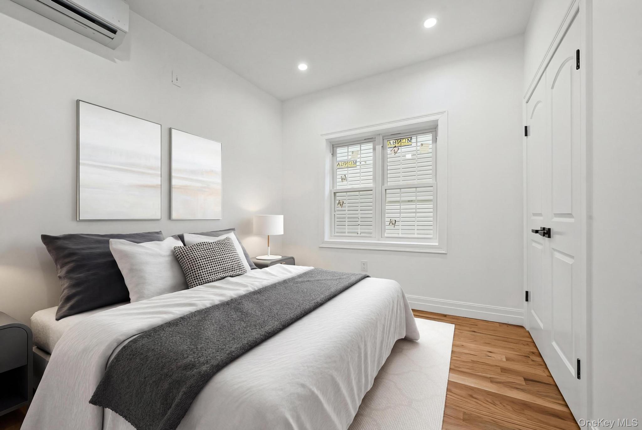 #15 photo, 160-15 118th Road, Jamaica , NY 11434