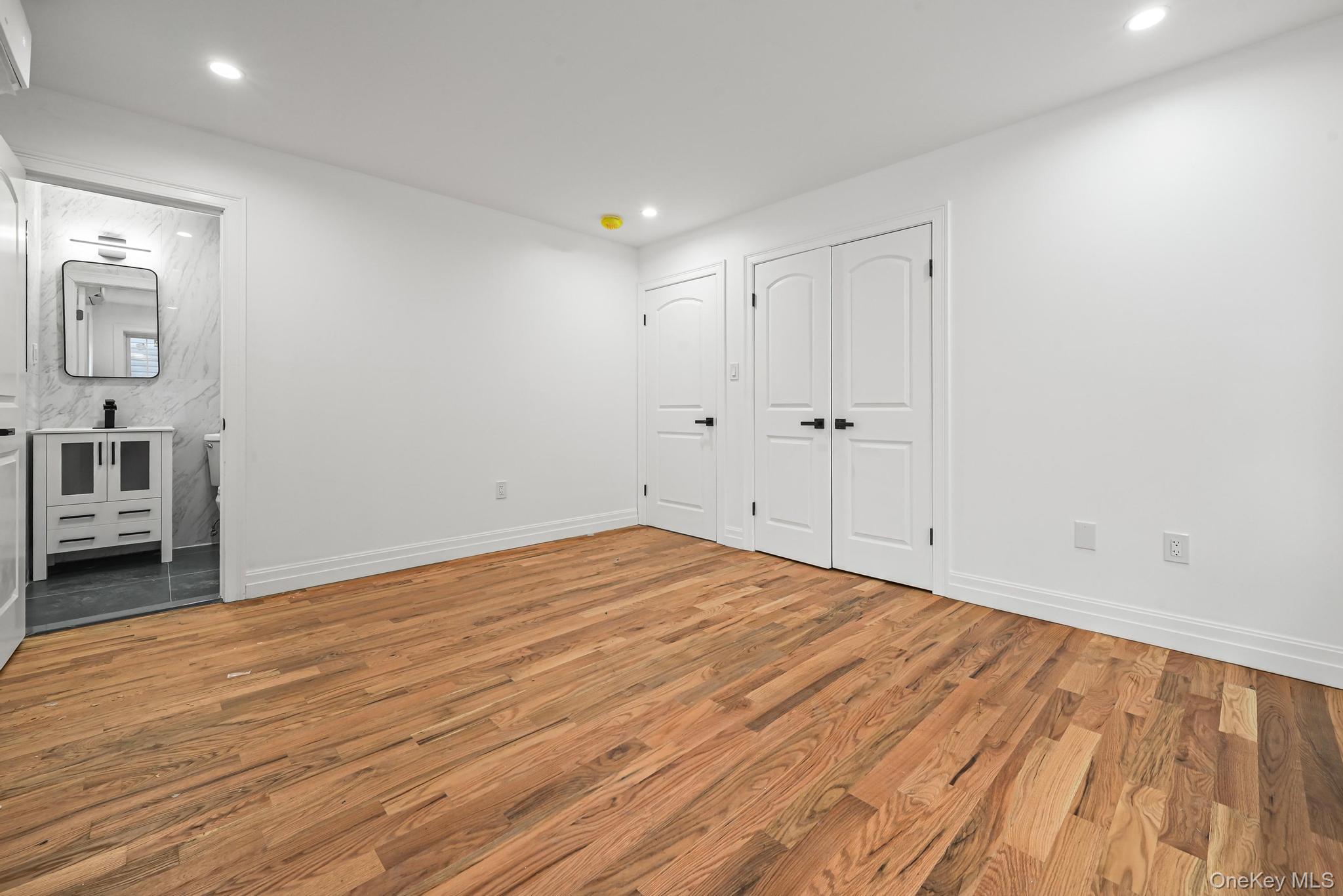 #8 photo, 160-15 118th Road, Jamaica , NY 11434