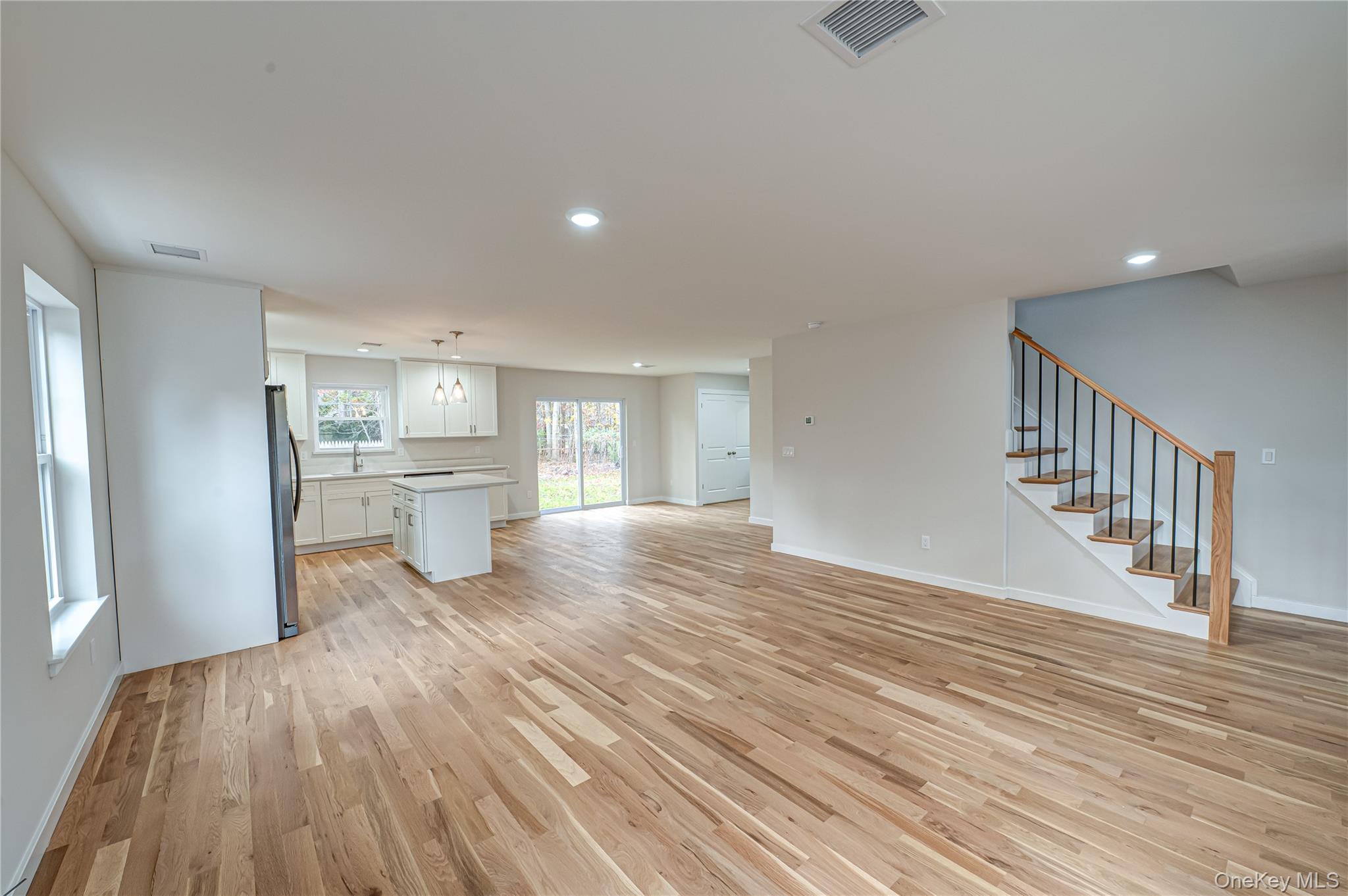 #3 photo, 370 Canal Road, سوفولك Port Jefferson Station , NY 11776