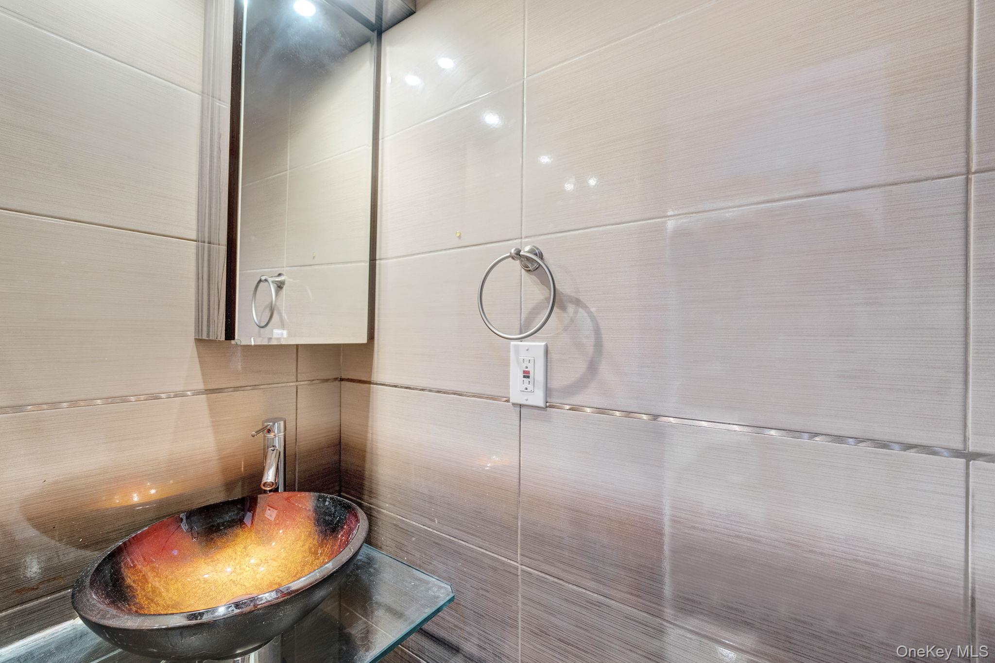 #17 photo, 87-67 Chevy Chase, Куинс ‖ Jamaica Estates , NY 11432