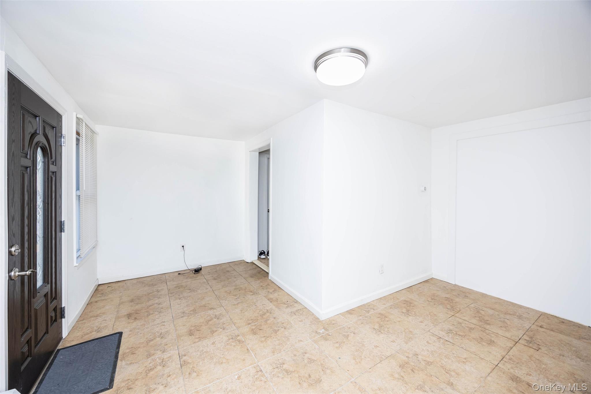 #5 photo, 62 Westend Avenue, नासाउ काउंटी Freeport , NY 11520