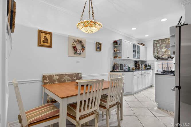 #9 photo, 24 Hamilton Place, Garden City , NY 11530