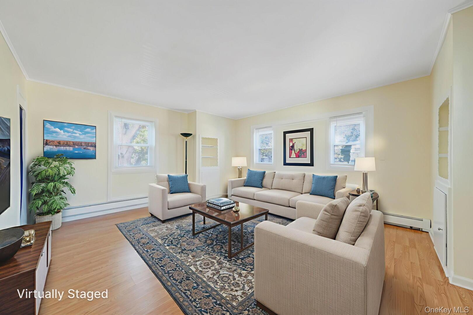 #2 photo, 39 Chapman Place, Bay Shore , NY 11706