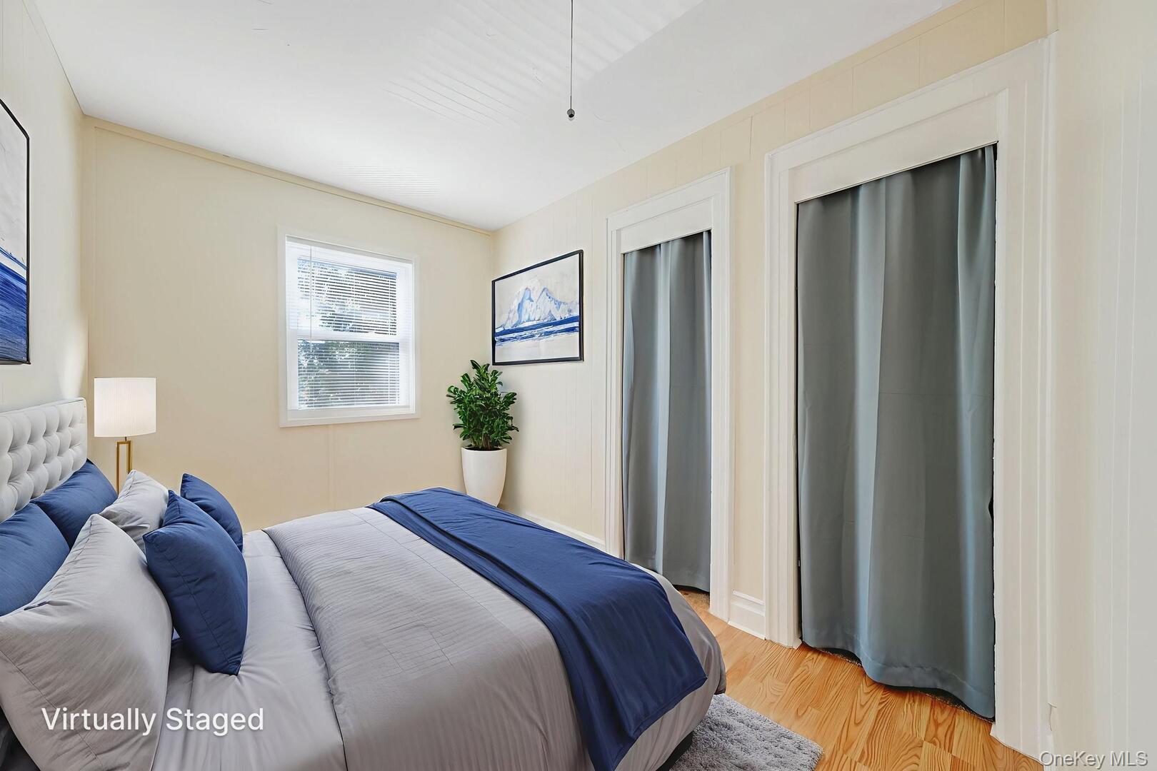 #4 photo, 39 Chapman Place, Bay Shore , NY 11706