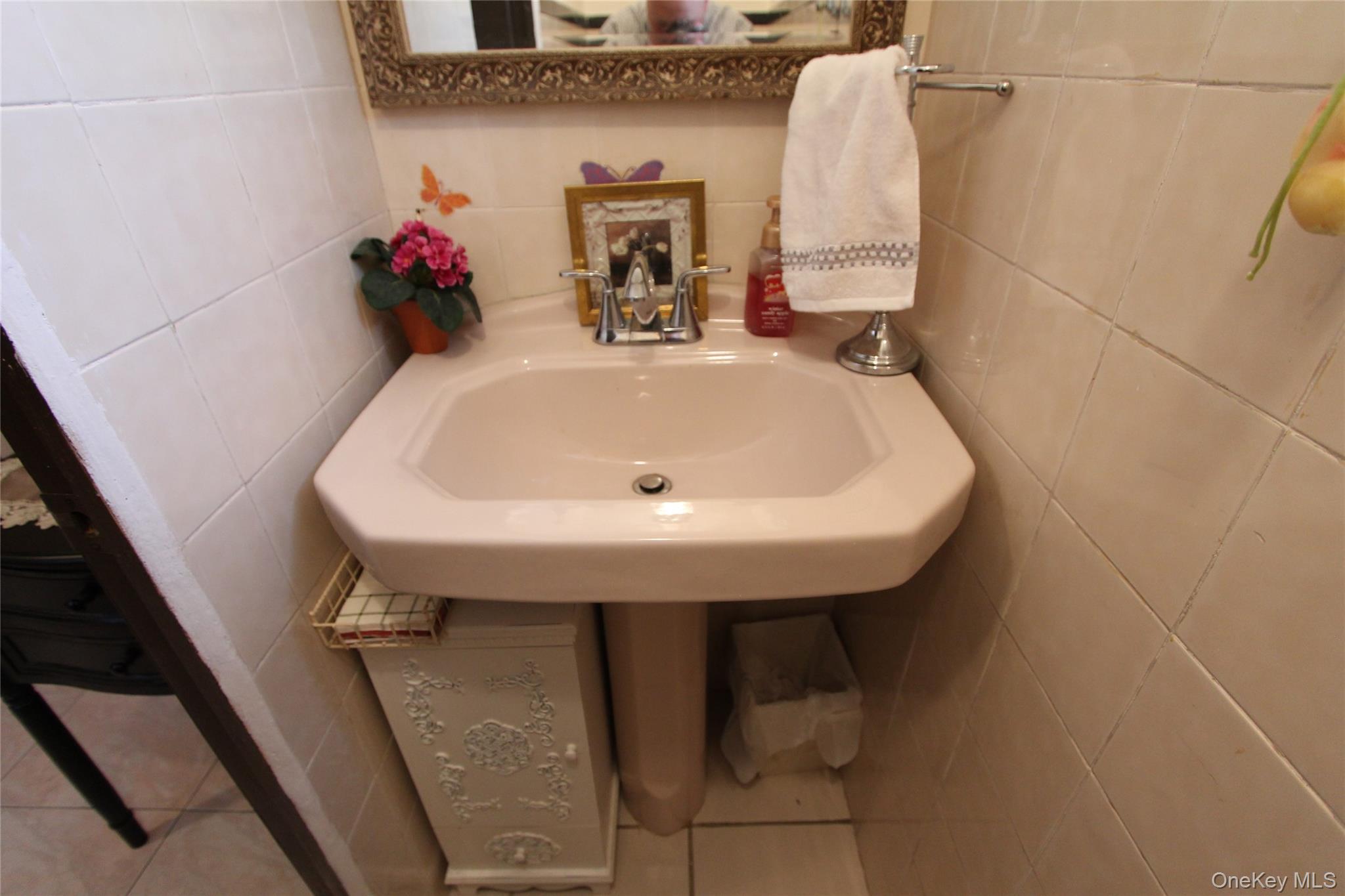 #9 photo, 66-41 Gray Street, Middle Village , NY 11379