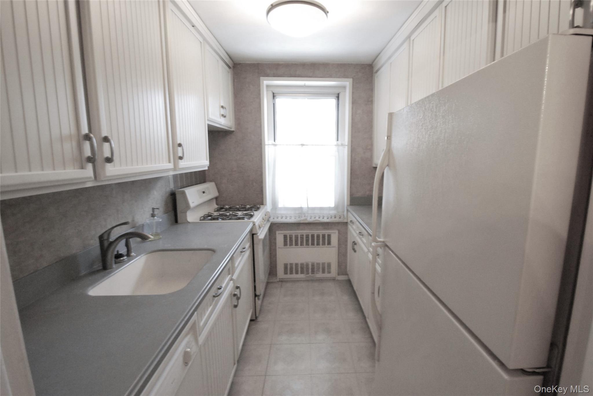 #6 photo, 16 Lake Street, White Plains , NY 10603