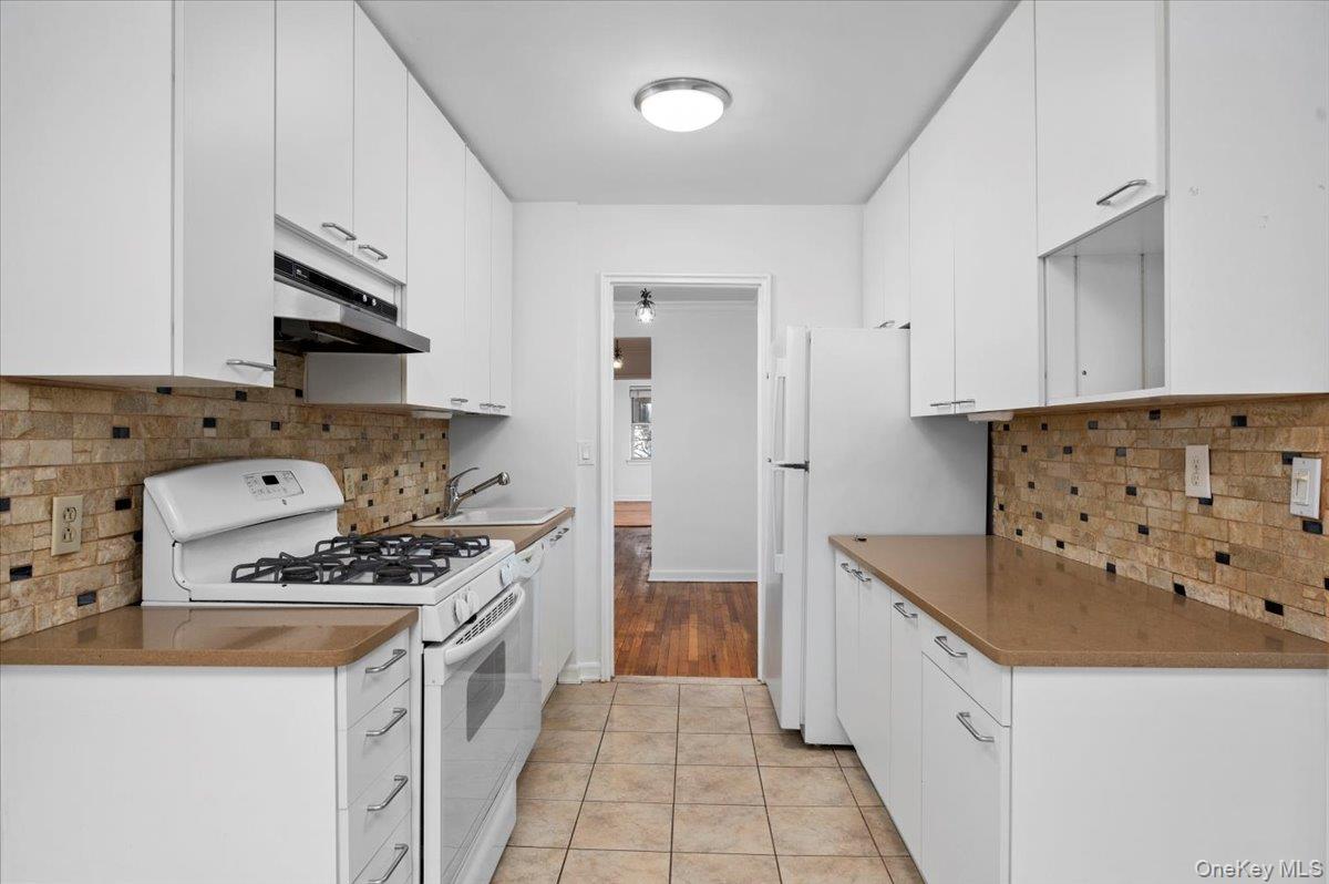 #8 photo, 20 Keogh Lane, New Rochelle , NY 10805