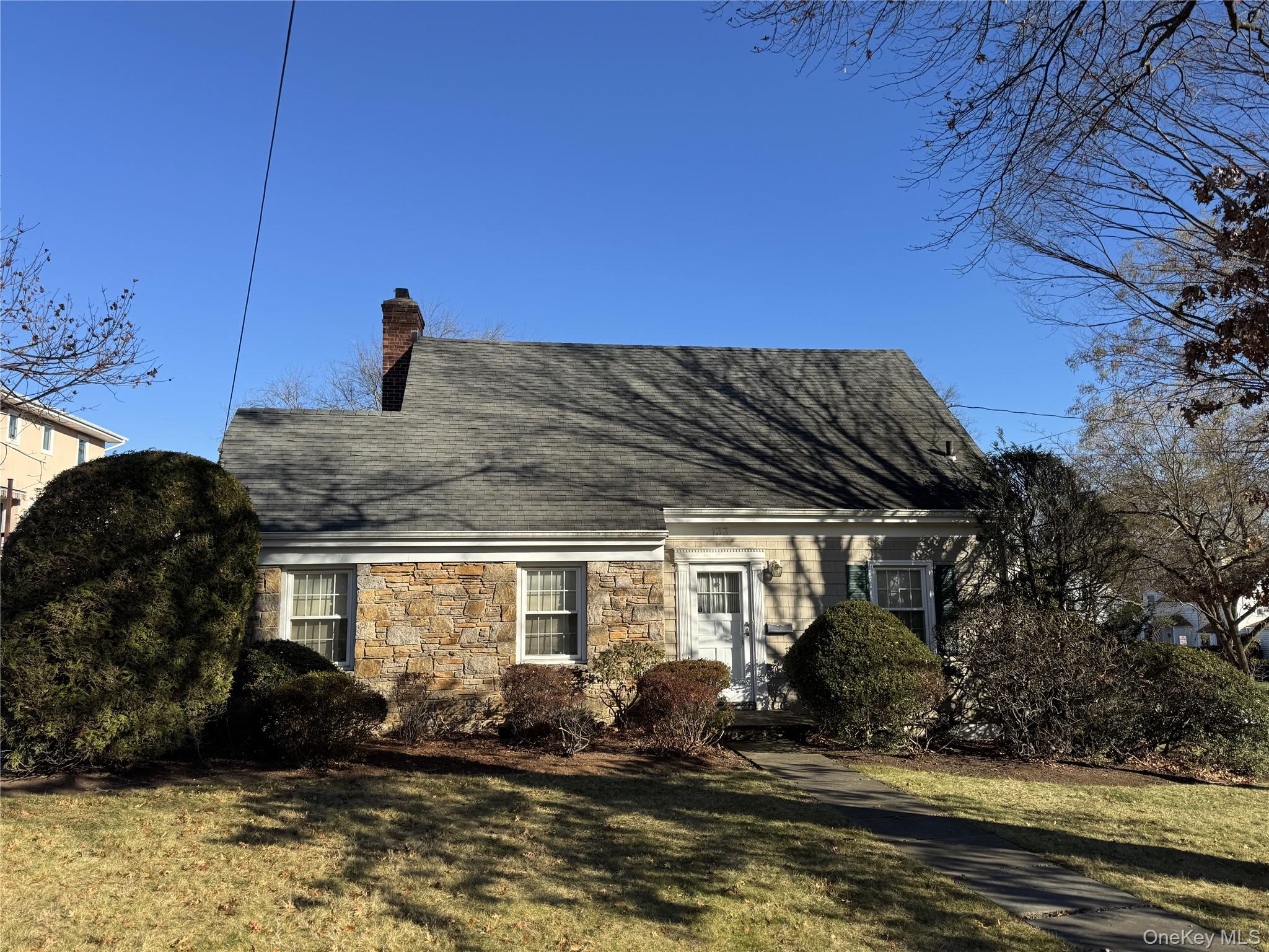 #1 photo, 133 Hutchinson Boulevard, Scarsdale , NY 10583