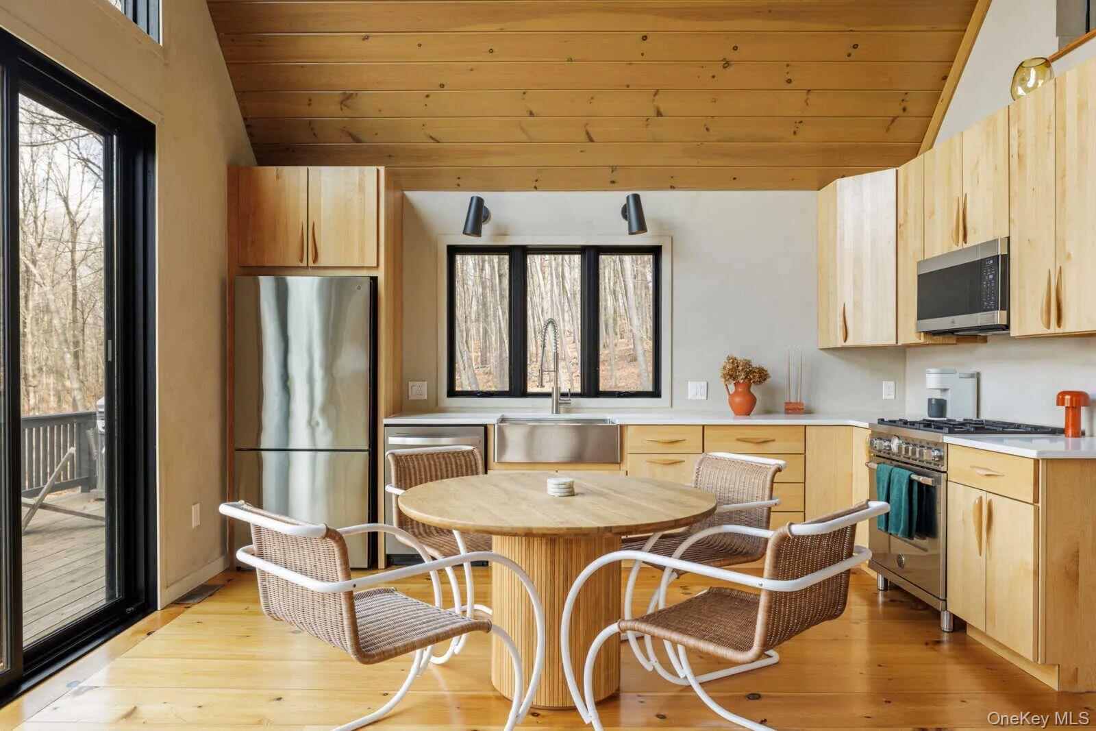 #3 photo, 407 White Schoolhouse Road, Rhinebeck , NY 12572