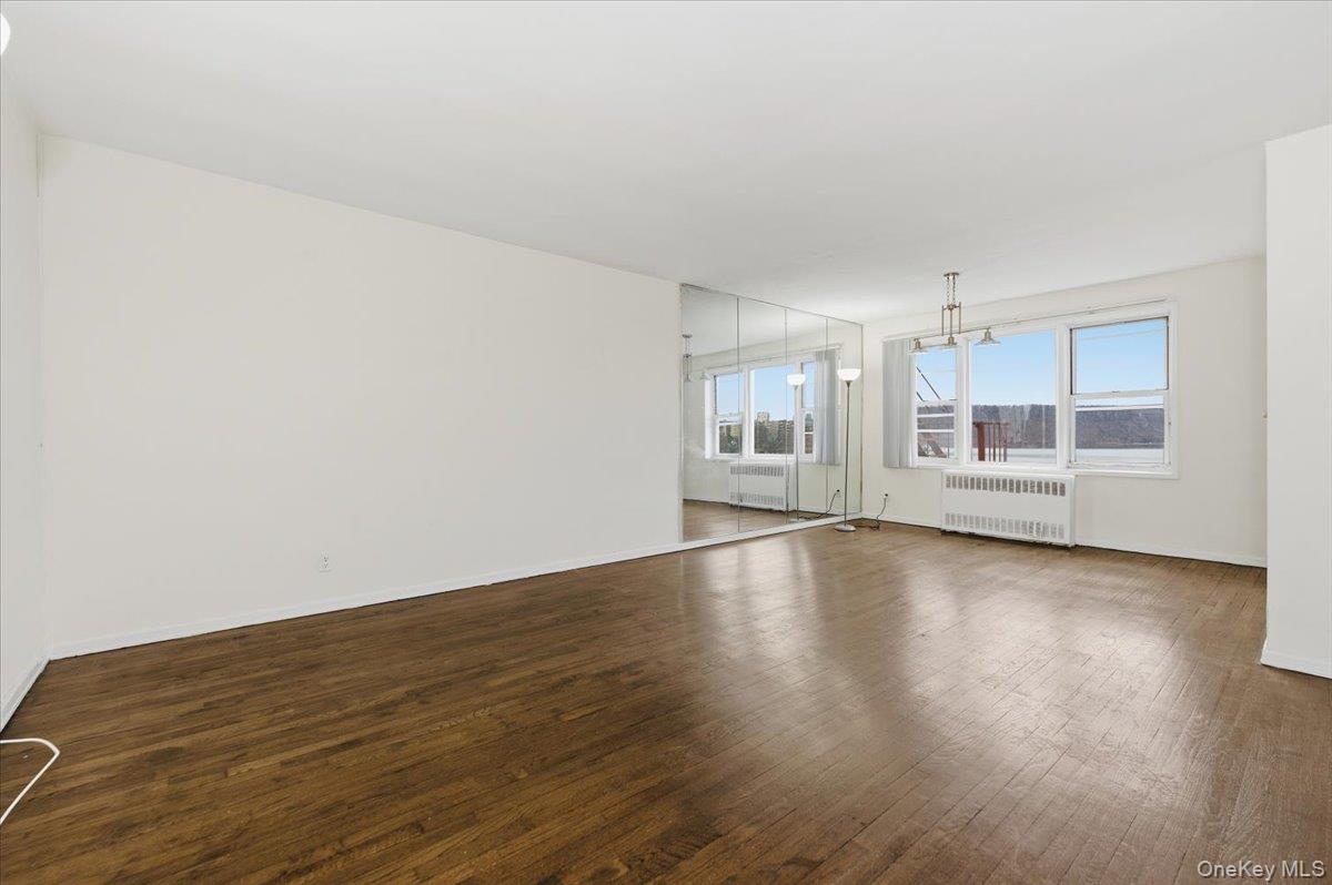 #7 photo, 25 Sunnyside Drive, Yonkers , NY 10705