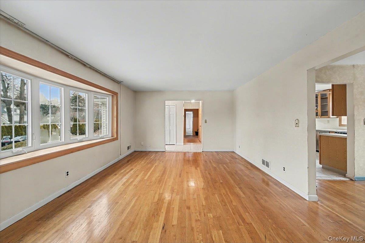 #4 photo, 39 Claire Avenue, New Rochelle , NY 10804