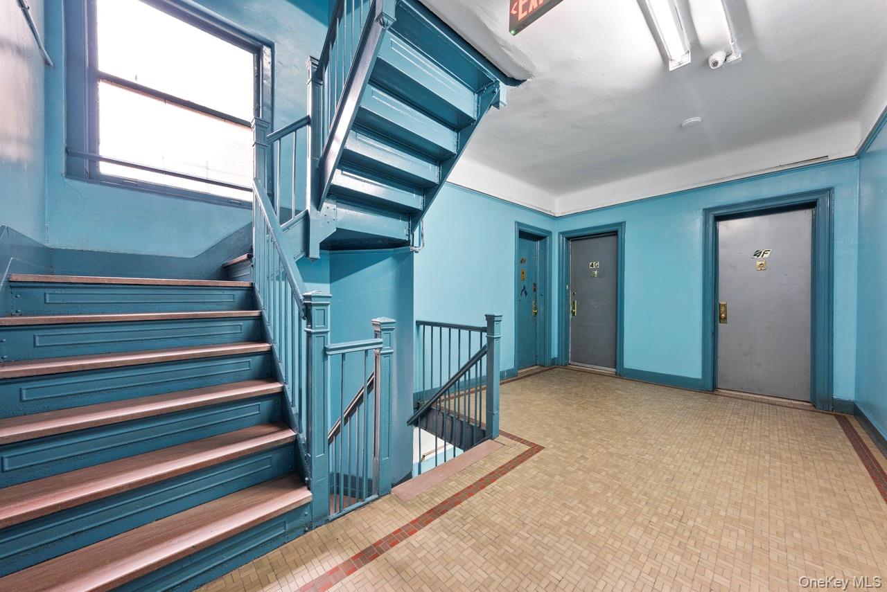 #13 photo, 1715 Nelson Avenue, Бронкс ‖ Bronx , NY 10453