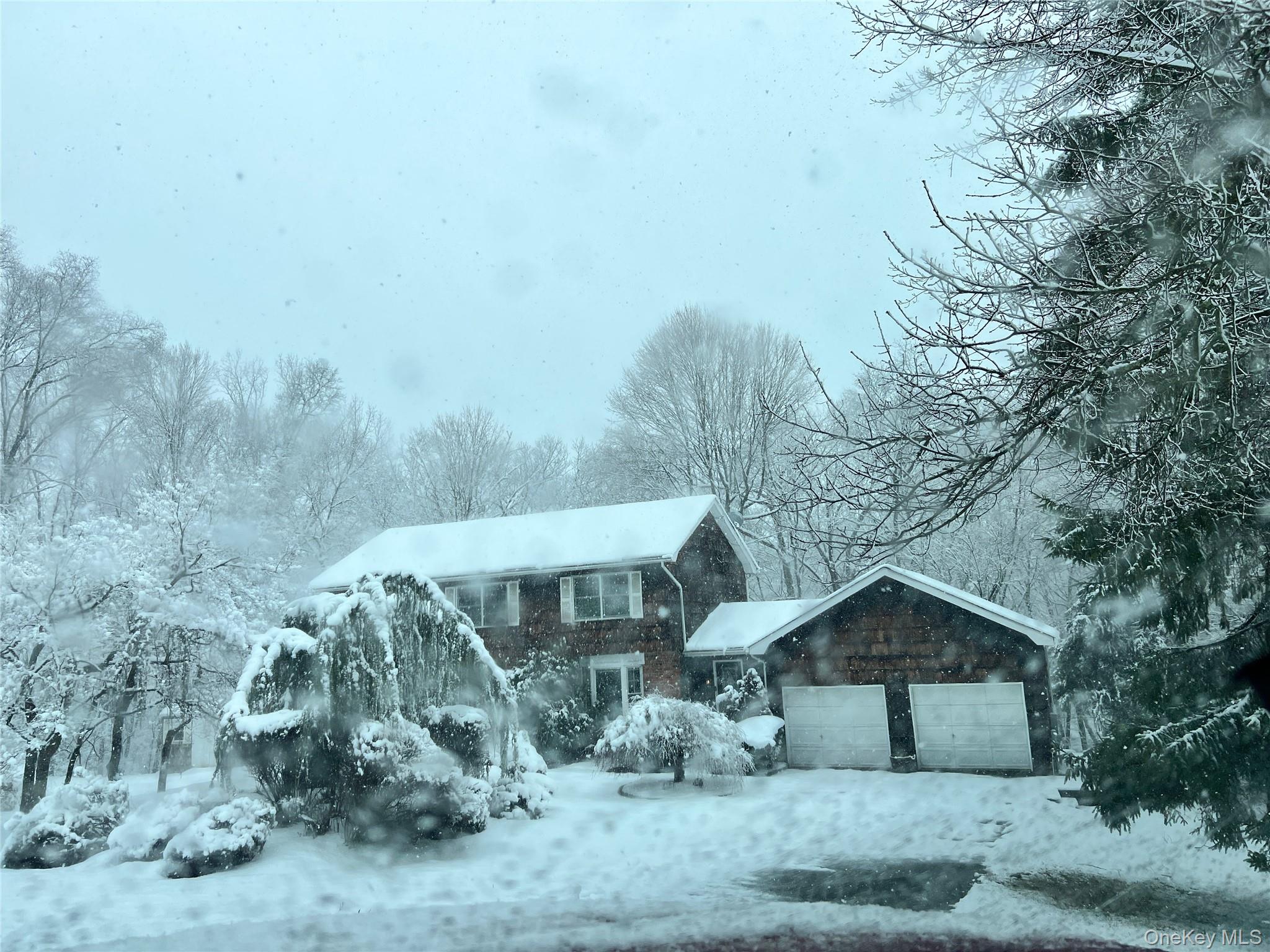 #1 photo, 17 Birch Hill Road, Putnam Valley , NY 10579