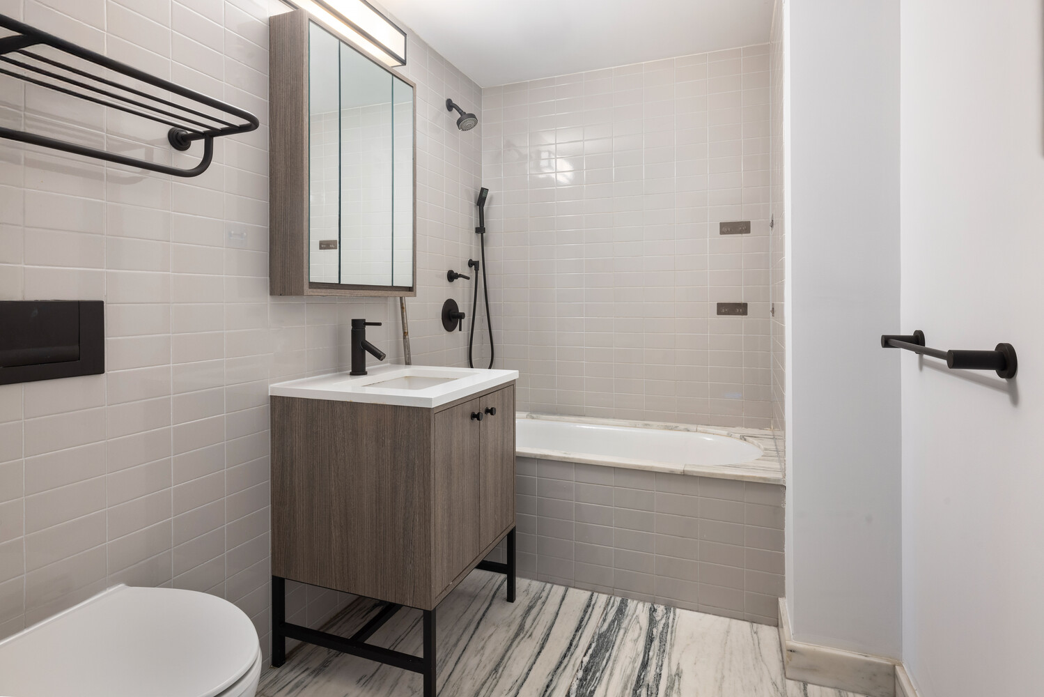 #9 photo, 175 W 95TH Street, मैनहटन Upper West Side , NY 10025