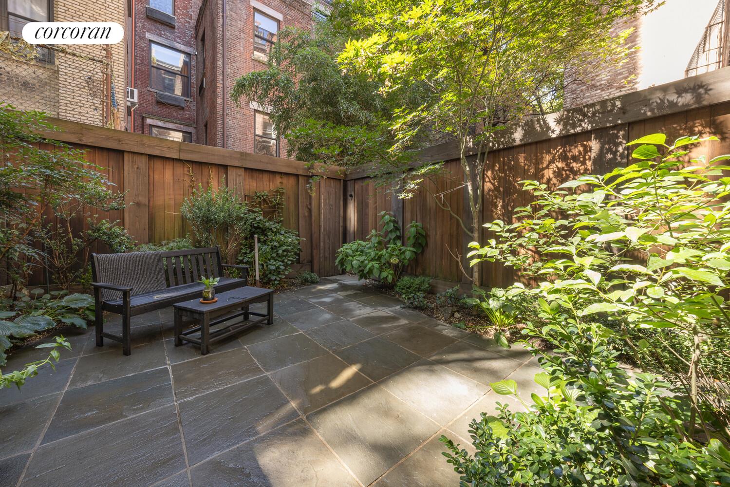 #12 photo, New York City, Lincoln Square , NY 10023