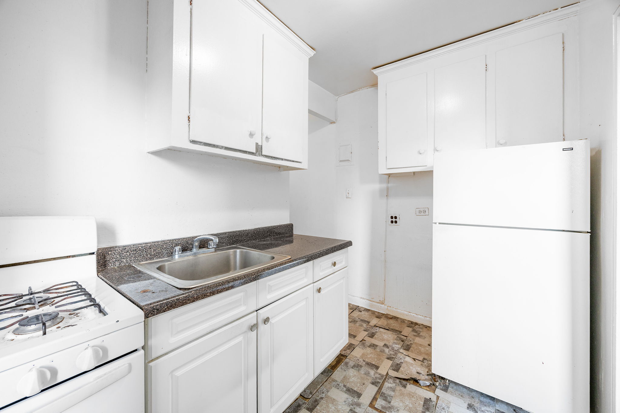 #8 photo, 97-25 64th Avenue, Rego Park , NY 11374