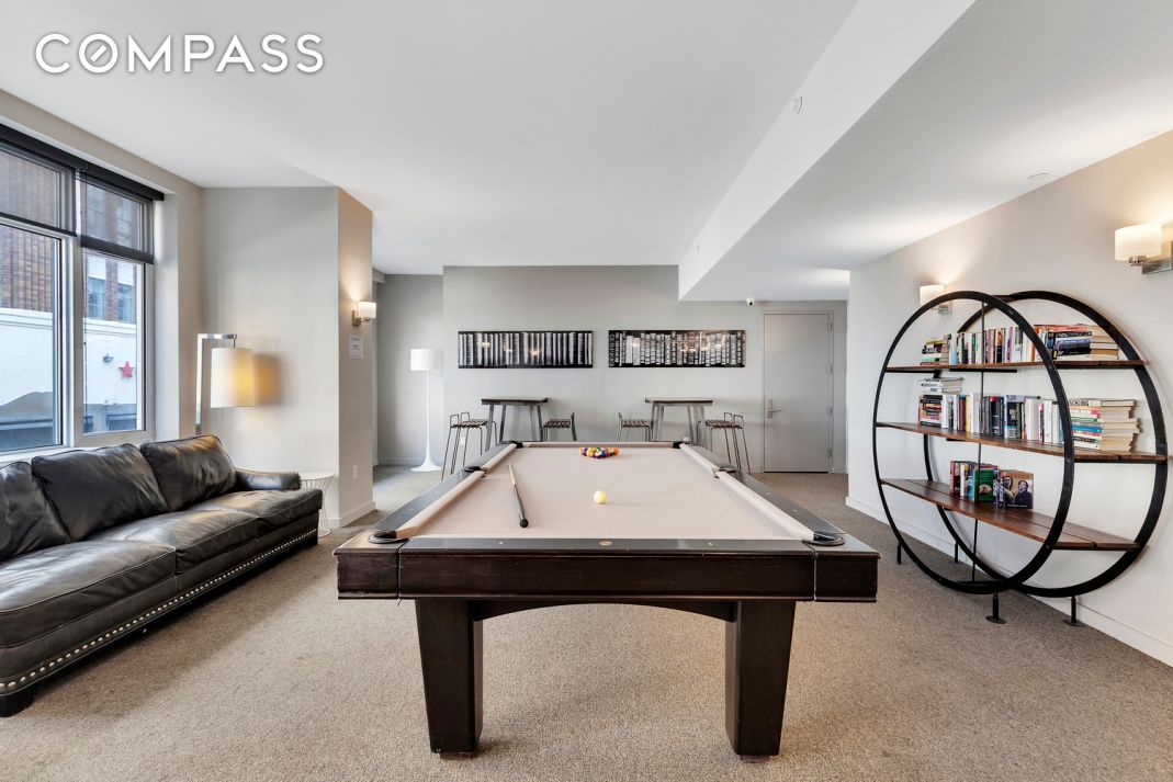 #18 photo, Brooklyn, Downtown Brooklyn , NY 11201