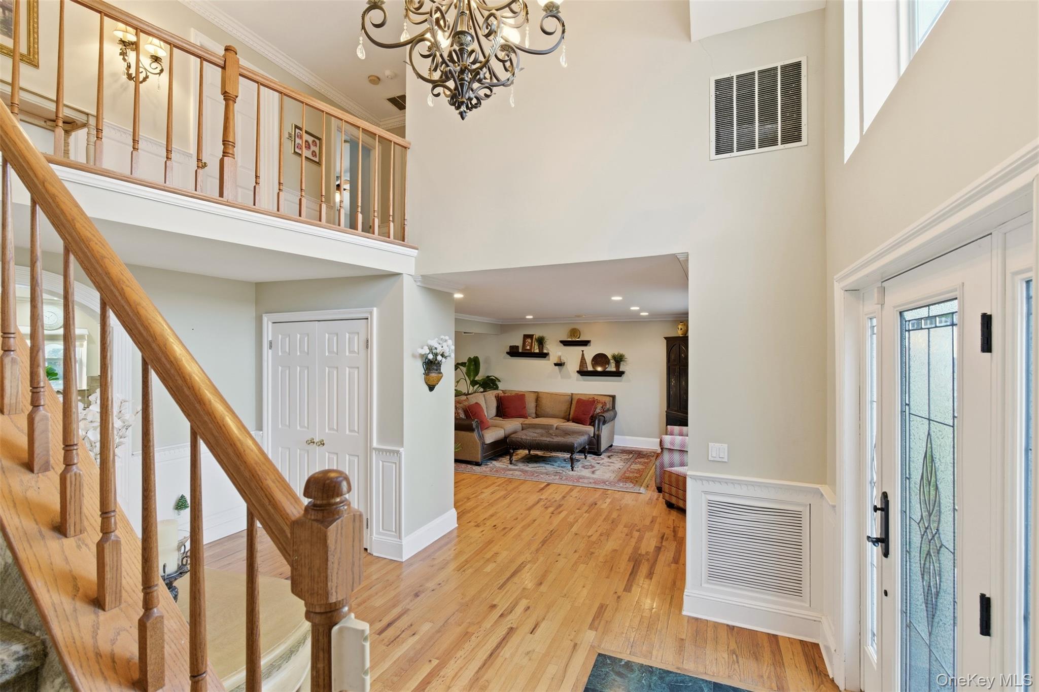 #9 photo, 22 Knott Drive, Glen Cove , NY 11542