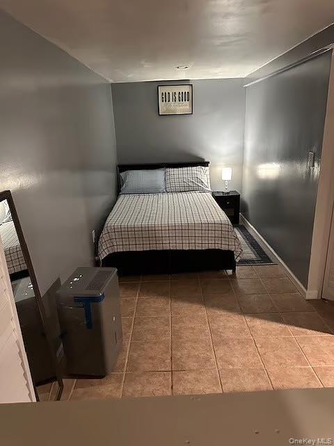 #4 photo, 887 Pine Street, Brooklyn , NY 11208