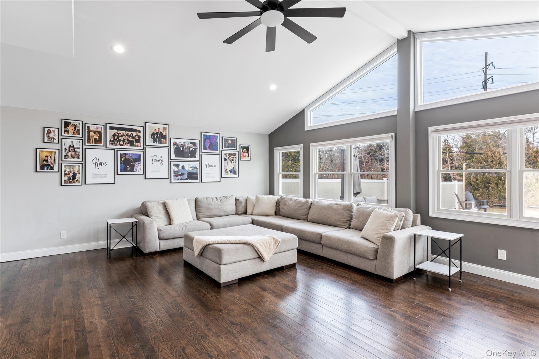 #10 photo, 24 Twin River Drive, सफ़ोक काउंटी Oakdale , NY 11769