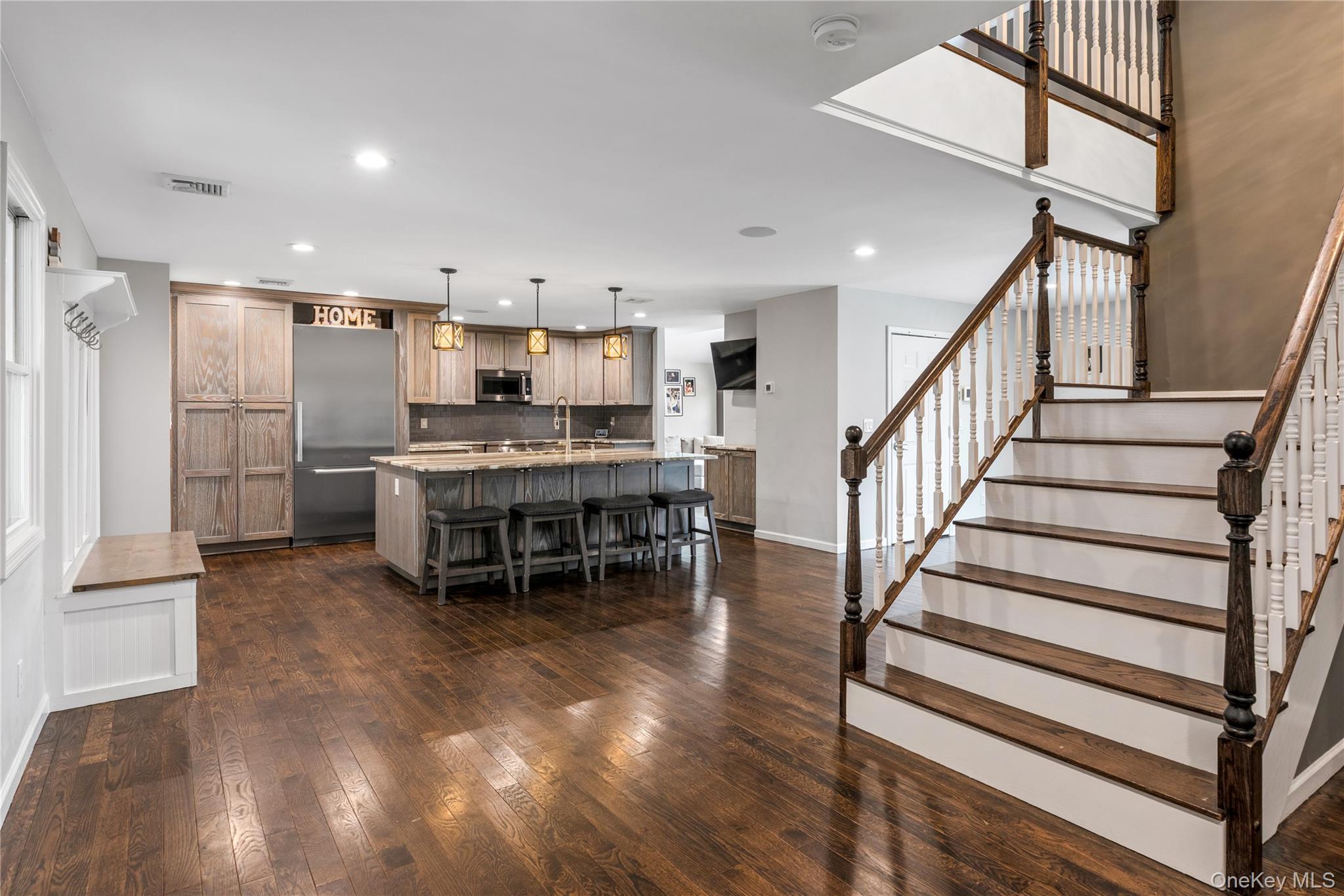 #4 photo, 24 Twin River Drive, सफ़ोक काउंटी Oakdale , NY 11769