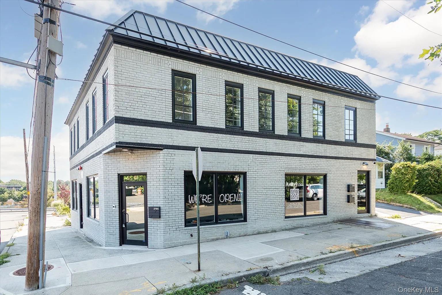 #11 photo, 270 Garden Street, ناسو Roslyn Heights , NY 11577