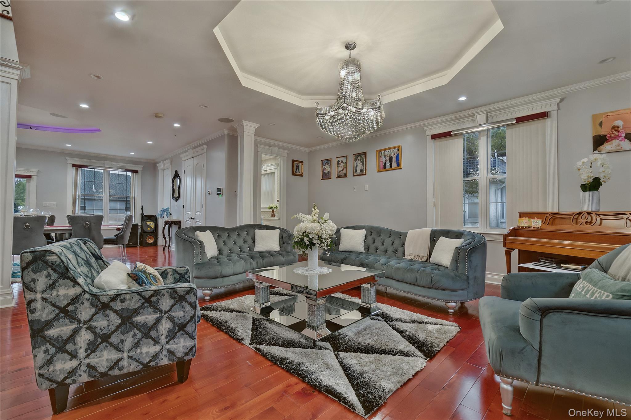 #7 photo, 19319 109th Road, कुईंस Saint Albans , NY 11412