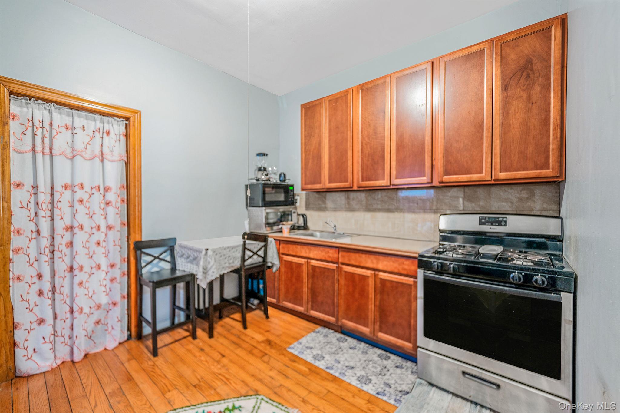 #8 photo, 133 Franklin Avenue, Mount Vernon , NY 10550