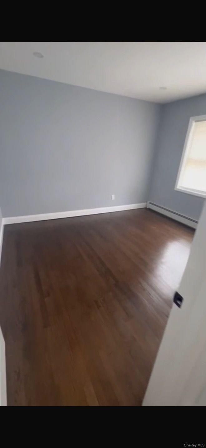 #4 photo, 27 Brook Avenue, Bay Shore , NY 11706