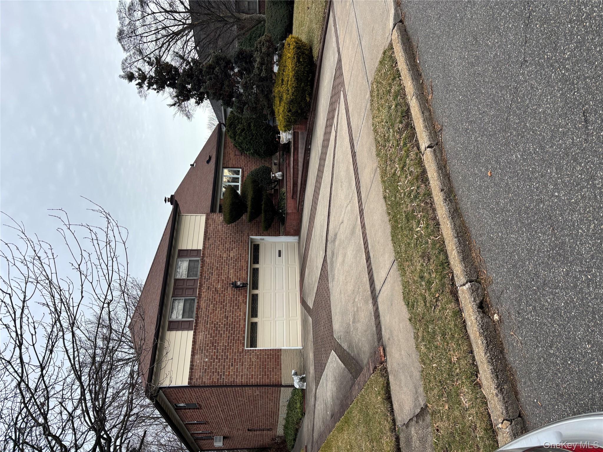 #6 photo, 606 Blair Drive, Westbury , NY 11590