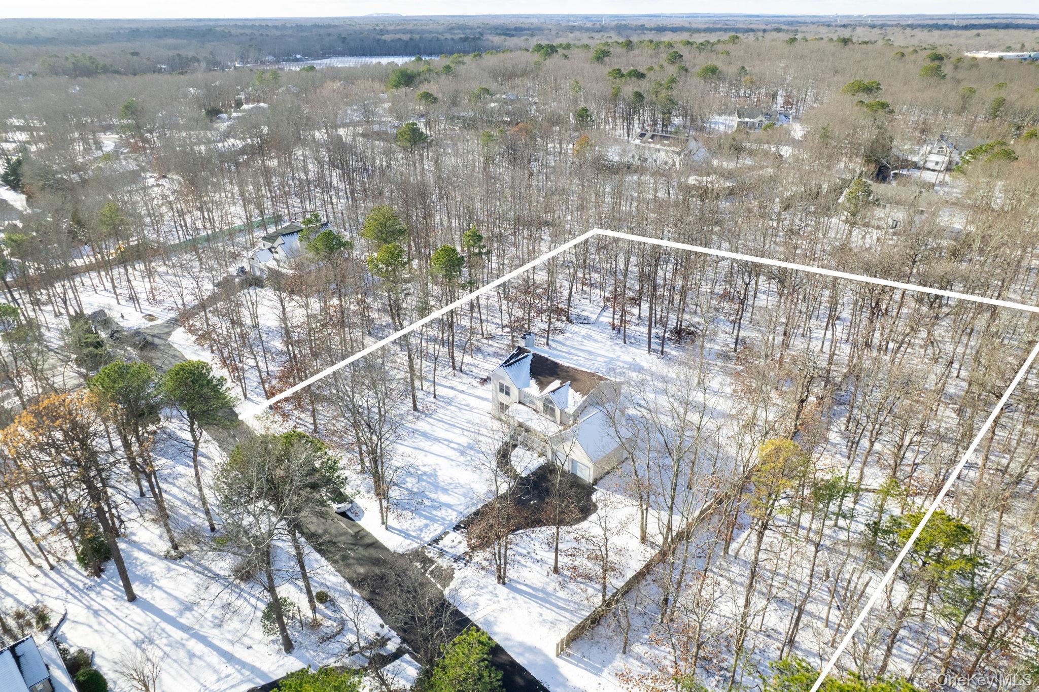 #2 photo, 400 Eastport Manor Road, Manorville , NY 11949