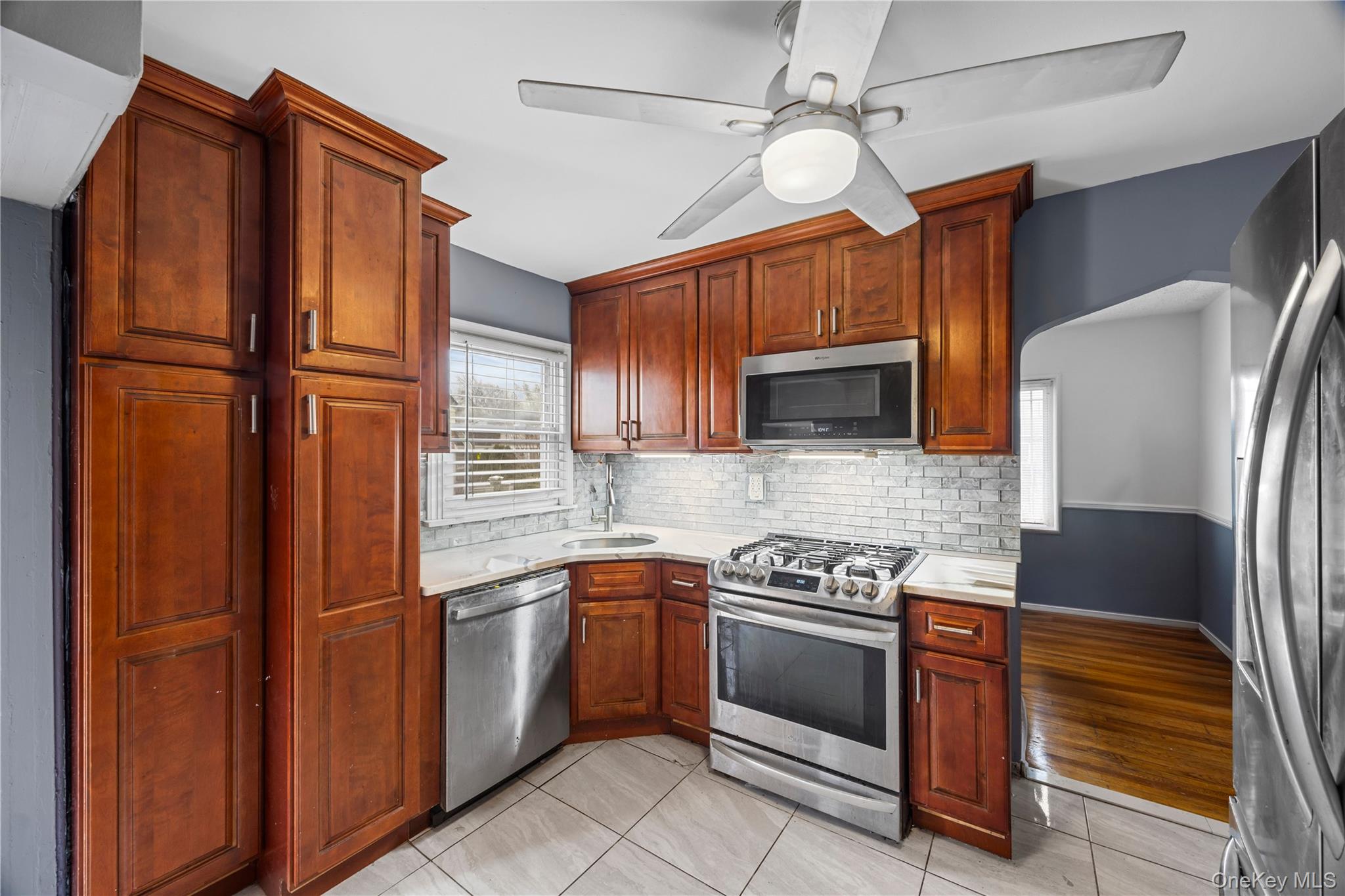 #8 photo, 24 Jackson Avenue, Elmont , NY 11003