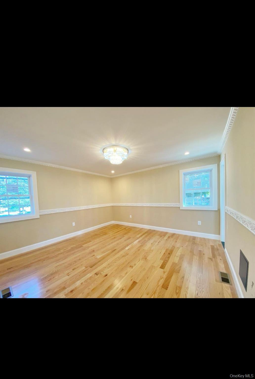 #5 photo, 11485 177th Place, Addisleigh Park , NY 11434