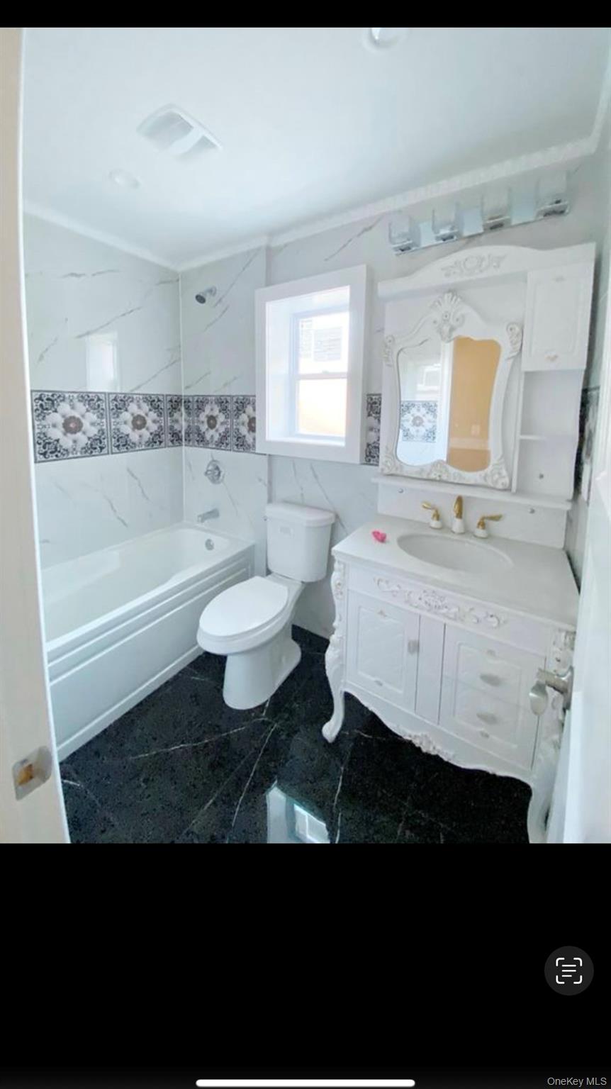 #6 photo, 11485 177th Place, Addisleigh Park , NY 11434