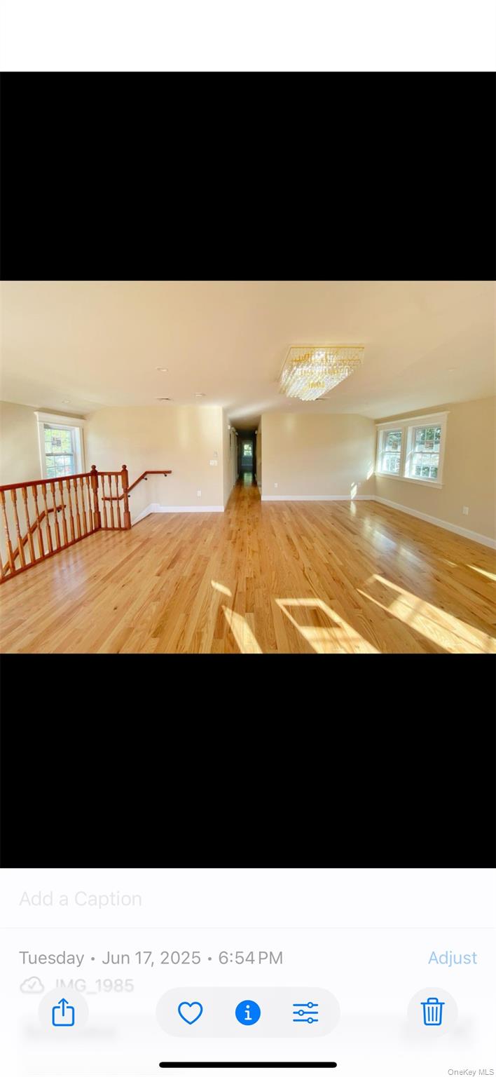 #8 photo, 11485 177th Place, Addisleigh Park , NY 11434