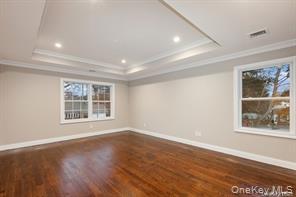 #6 photo, 11 Evelyn Court, Syosset , NY 11791