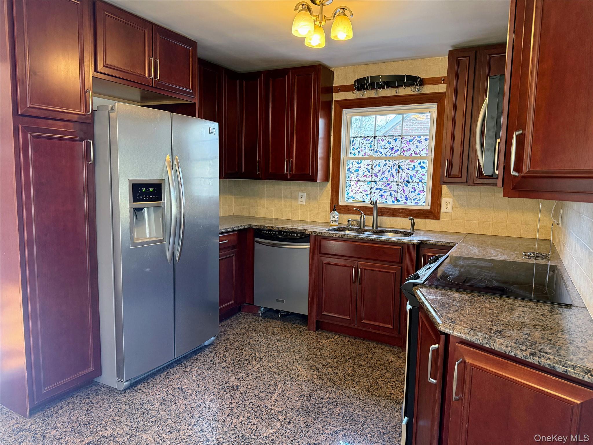 #8 photo, 7 Grange Street, Huntington , NY 11743